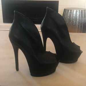 London Trash Nadira Platform Pump Booties